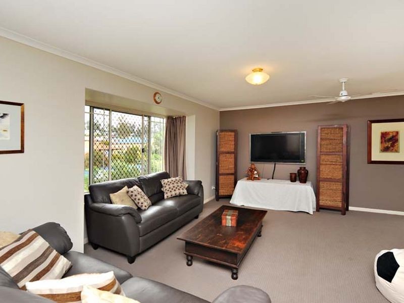 7 Candella Court, Eatons Hill QLD 4037