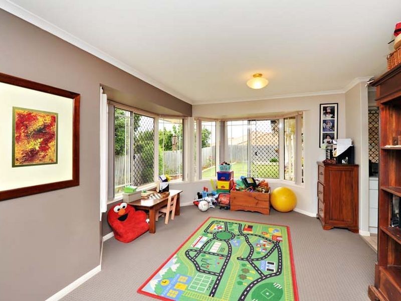 7 Candella Court, Eatons Hill QLD 4037