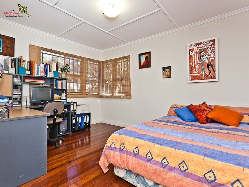 34 Kingaroy Street, Stafford Heights QLD 4053