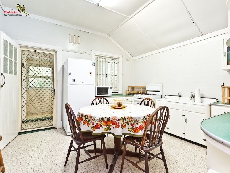 11 Figgis Street, Kedron QLD 4031