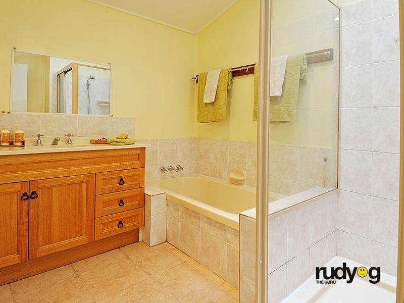 8 Perwell Street, Keperra QLD 4054