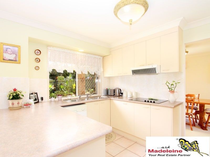 130 Streisand Drive, Mcdowall QLD 4053