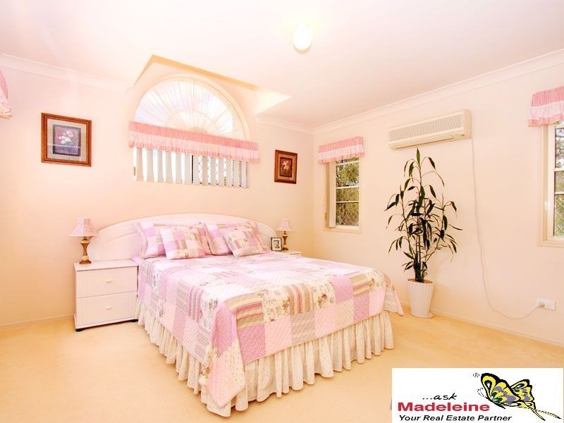 130 Streisand Drive, Mcdowall QLD 4053