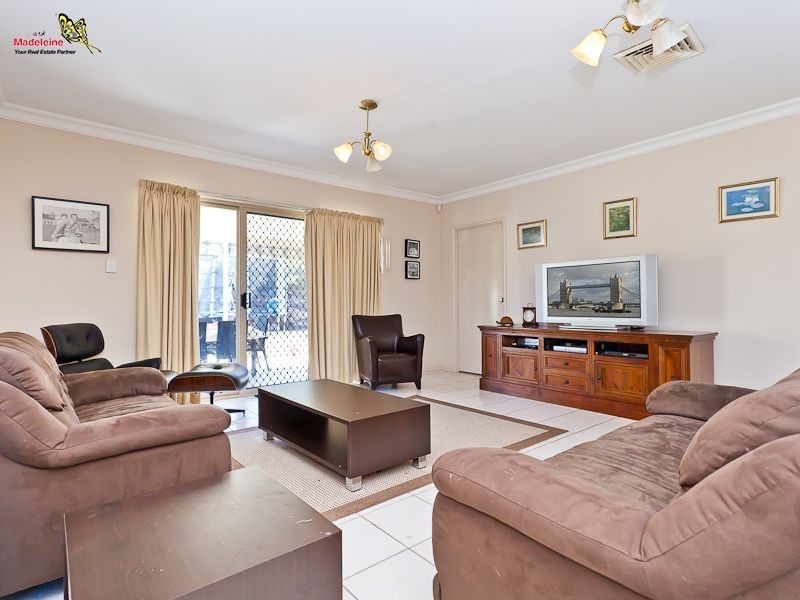 3 Burlinson Close, Mcdowall QLD 4053