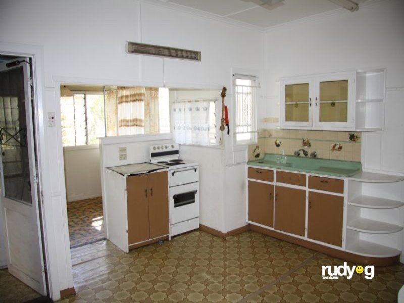 64 Gordon Parade, Everton Park QLD 4053