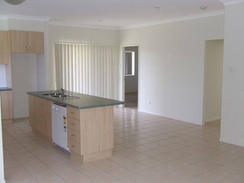 North Lakes QLD 4509