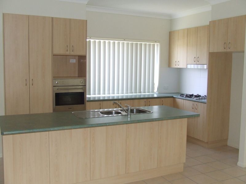 North Lakes QLD 4509