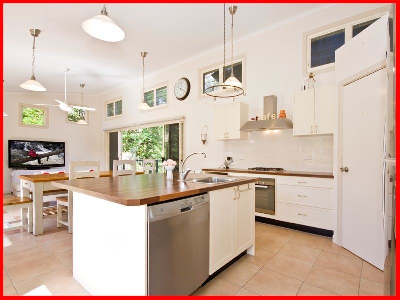 31 Fairway Outlook, Arana Hills QLD 4054