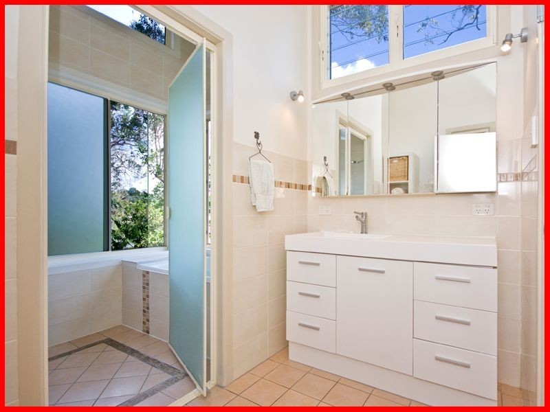 31 Fairway Outlook, Arana Hills QLD 4054