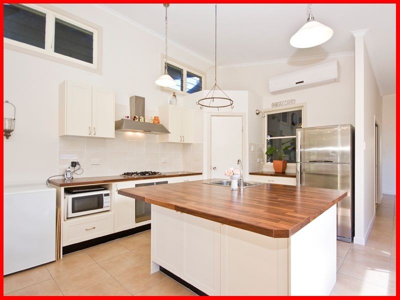 31 Fairway Outlook, Arana Hills QLD 4054