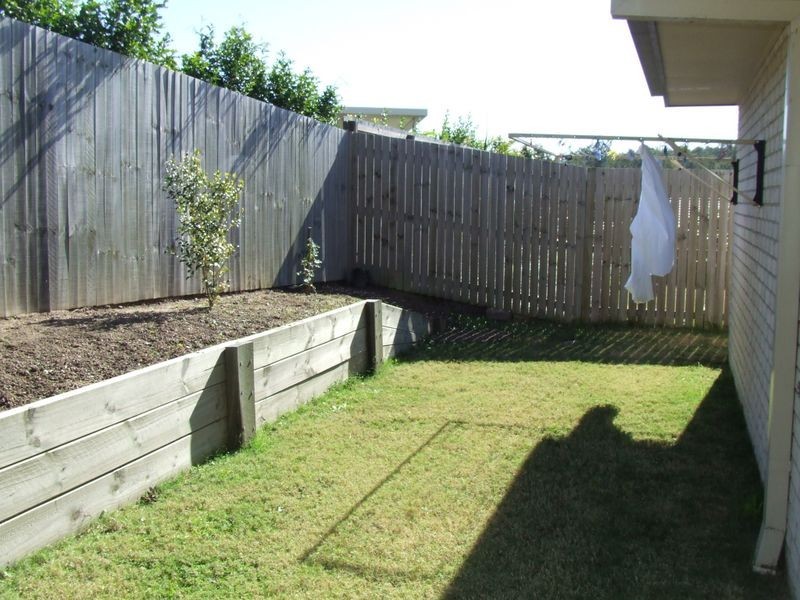 15 Golden Crest Place, Bellbowrie QLD 4070