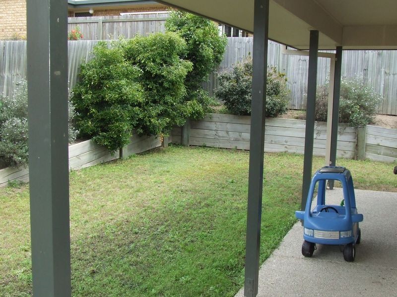 15 Golden Crest Place, Bellbowrie QLD 4070