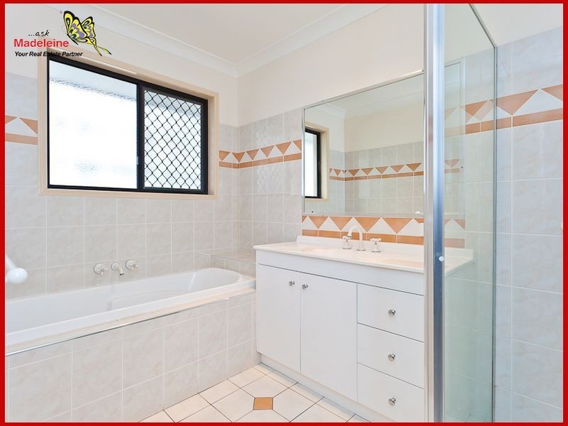 12 Capella Place, Bridgeman Downs QLD 4035