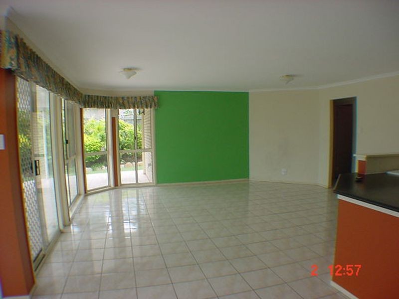 6 Yale Circuit, Forest Lake QLD 4078