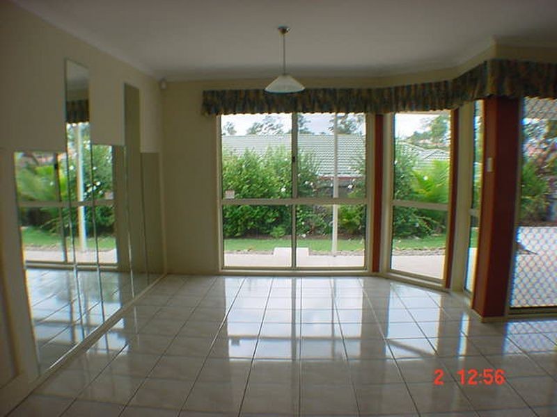 6 Yale Circuit, Forest Lake QLD 4078