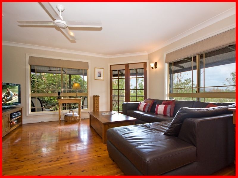 14 Woodfield Court, Ferny Hills QLD 4055