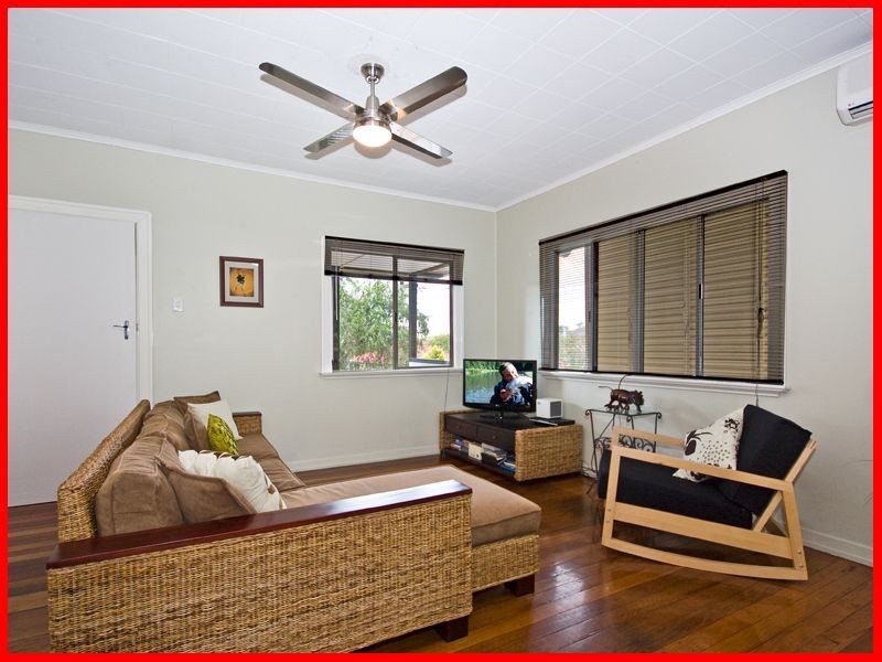 6 Kidgell Street, Stafford QLD 4053