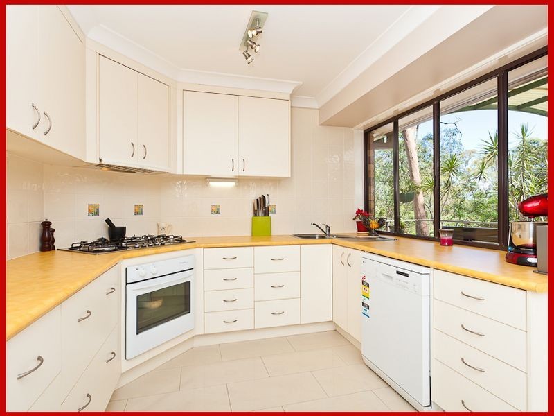 3 Somers Street, Cashmere QLD 4500