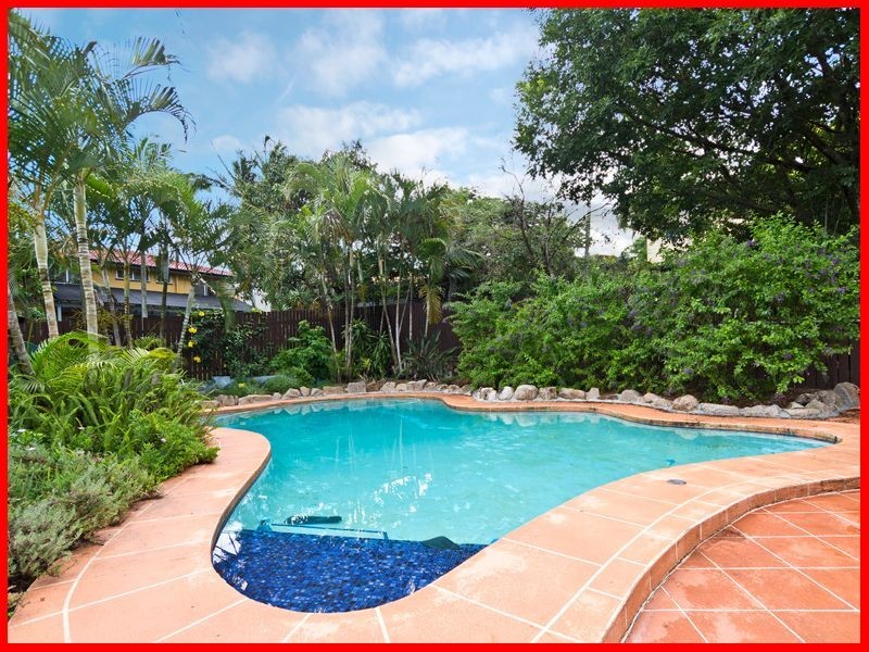 4 Rooney Street, Everton Park QLD 4053