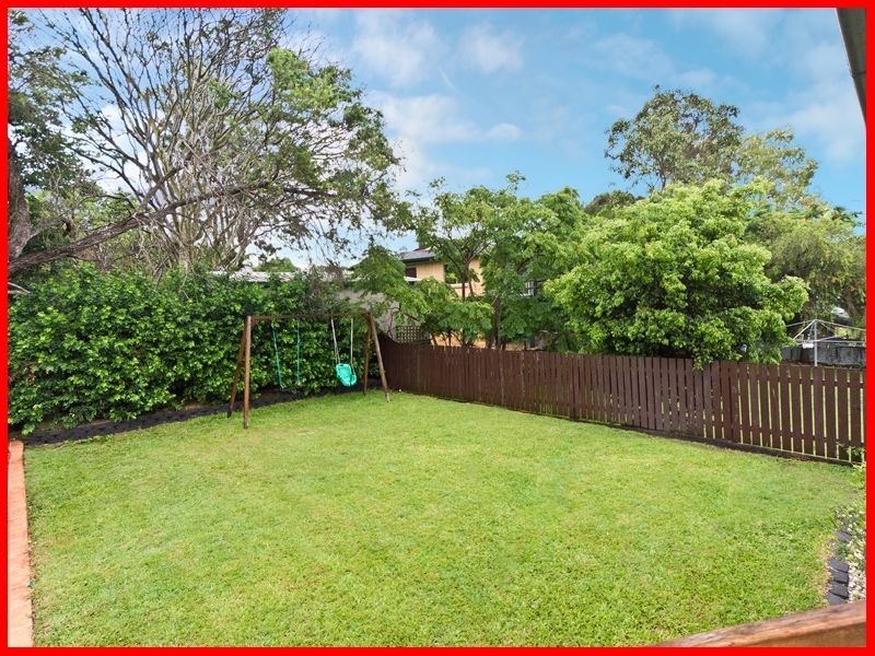 4 Rooney Street, Everton Park QLD 4053