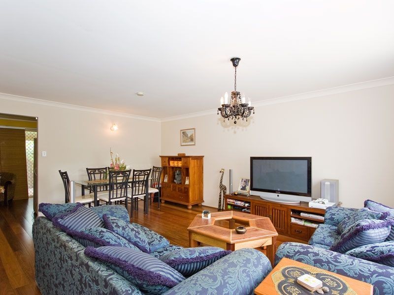 21/12 Crosby Avenue, Arana Hills QLD 4054