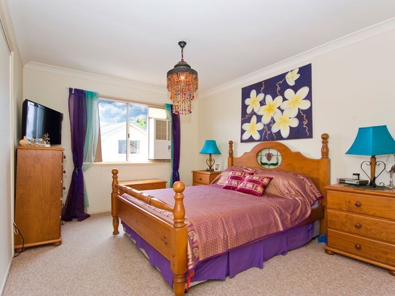 21/12 Crosby Avenue, Arana Hills QLD 4054