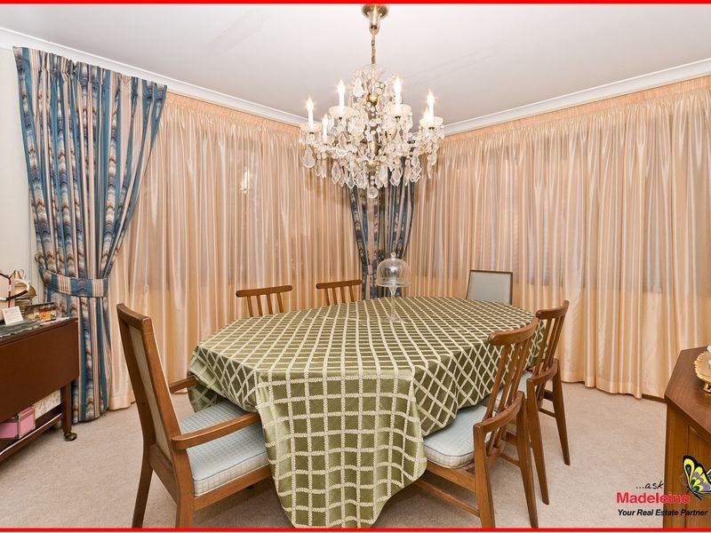 4 Mangifera Close, Wights Mountain QLD 4520