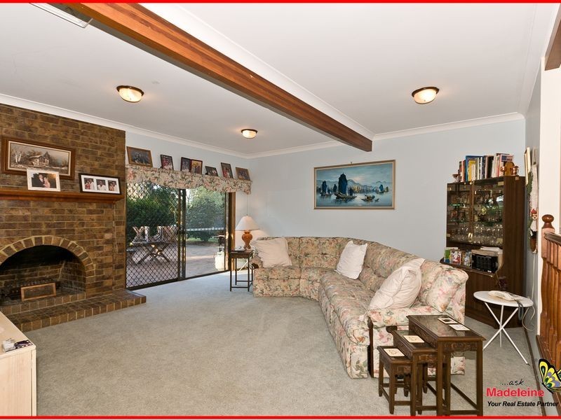 4 Mangifera Close, Wights Mountain QLD 4520