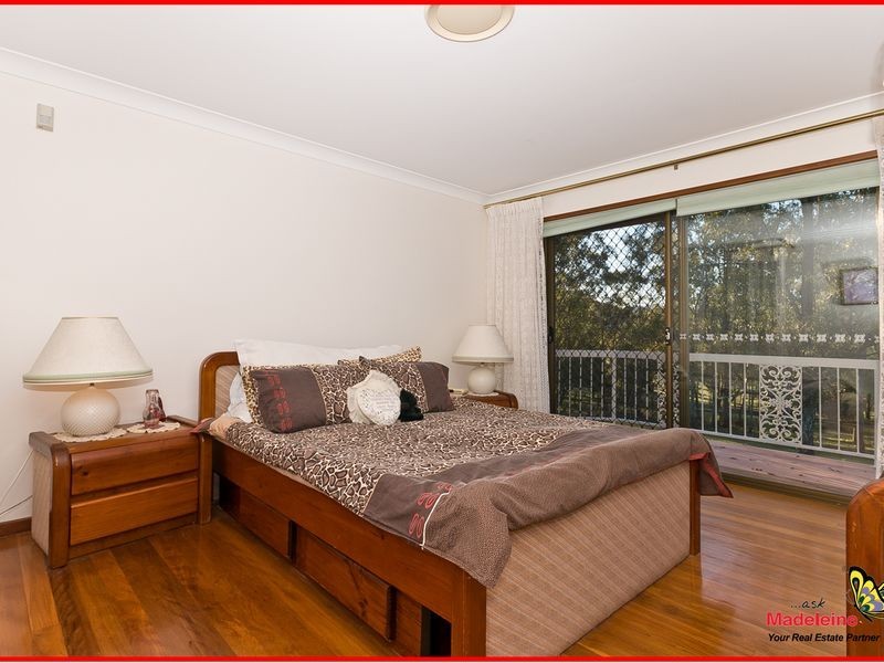 4 Mangifera Close, Wights Mountain QLD 4520