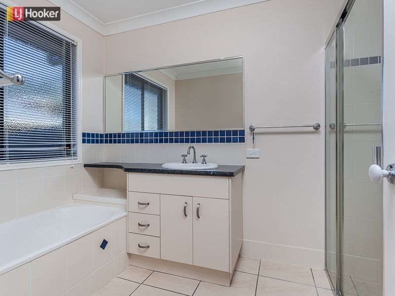 138 Saraband Drive, Eatons Hill QLD 4037