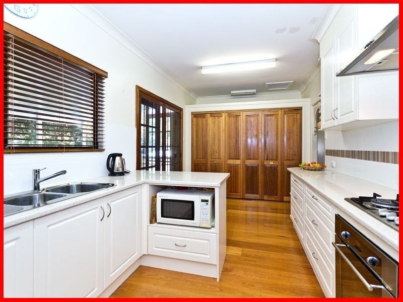 3 Janice Street, Albany Creek QLD 4035