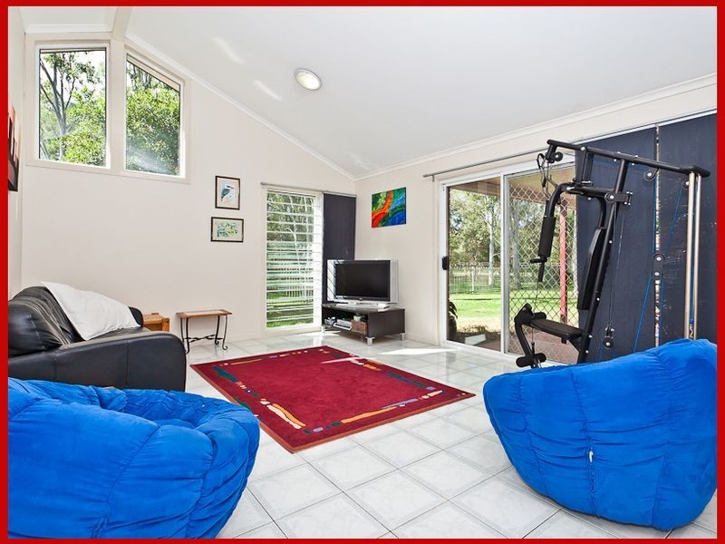 5 Eastwood Place, Mcdowall QLD 4053