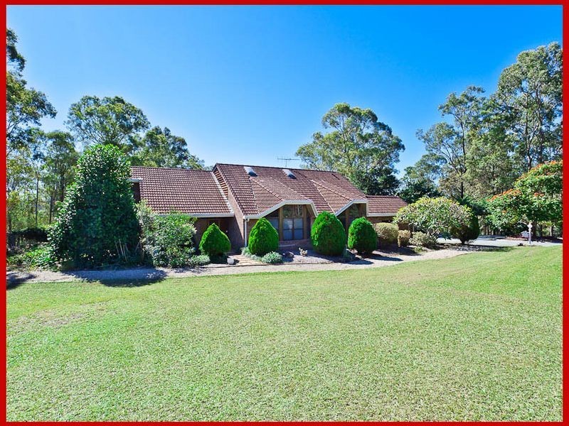 4 Mangifera Close, Wights Mountain QLD 4520