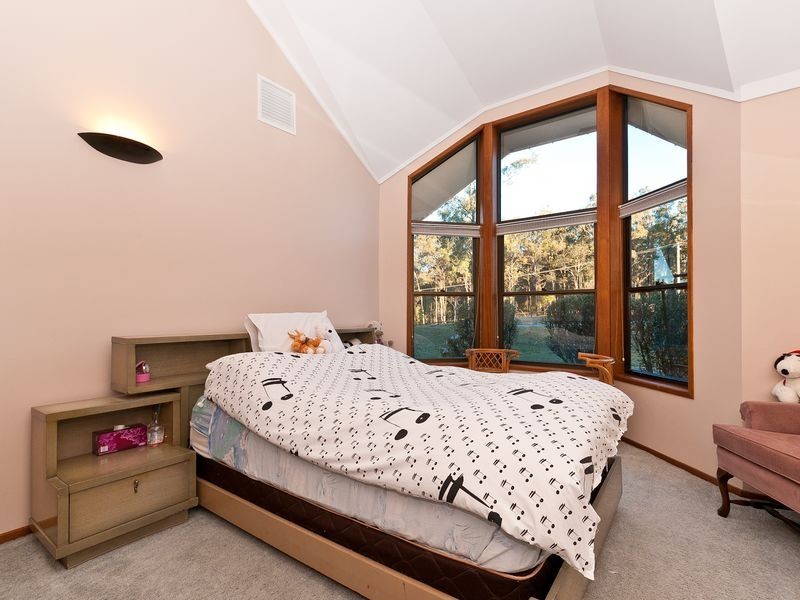 4 Mangifera Close, Wights Mountain QLD 4520