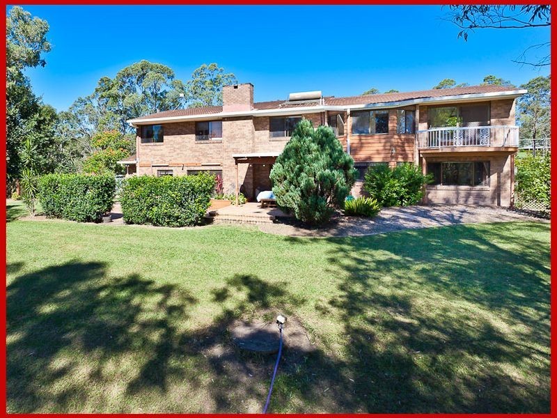 4 Mangifera Close, Wights Mountain QLD 4520