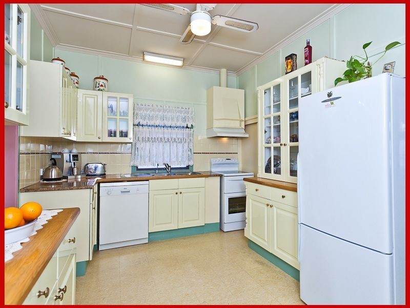 5 Bega Street, Grange QLD 4051