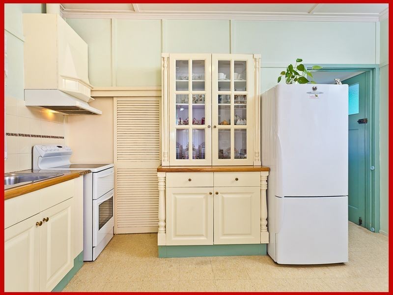 5 Bega Street, Grange QLD 4051