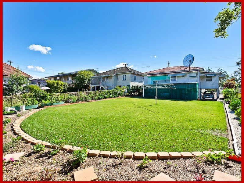 5 Bega Street, Grange QLD 4051