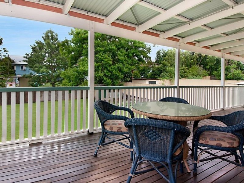 11 Venetia Street, Stafford Heights QLD 4053