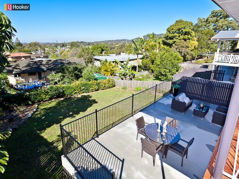 63 Plucks Road, Arana Hills QLD 4054