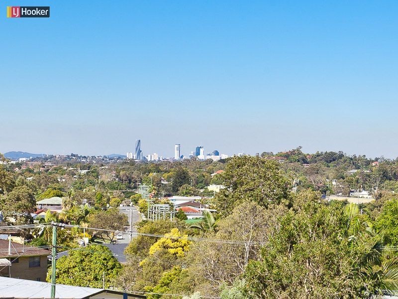 63 Plucks Road, Arana Hills QLD 4054