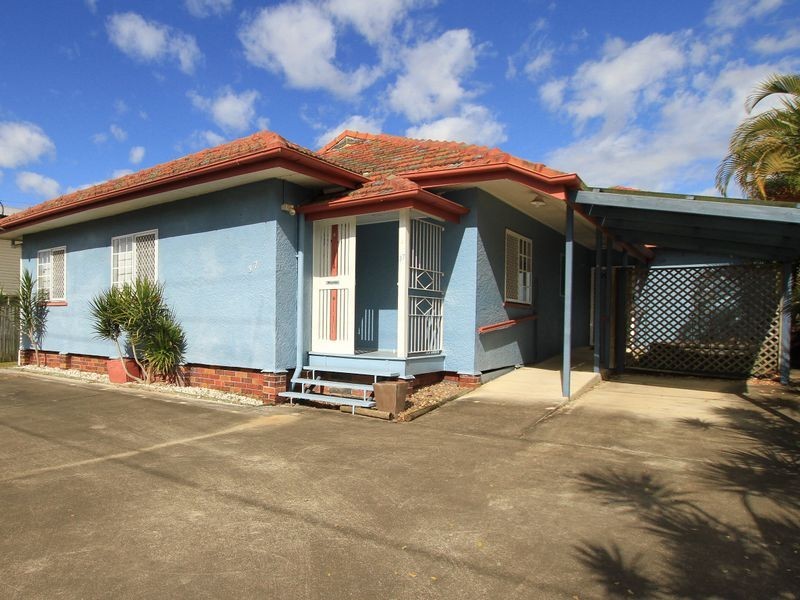 37 Seventh Avenue, Kedron QLD 4031