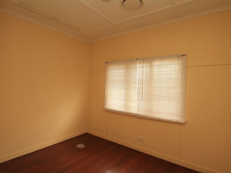 37 Seventh Avenue, Kedron QLD 4031