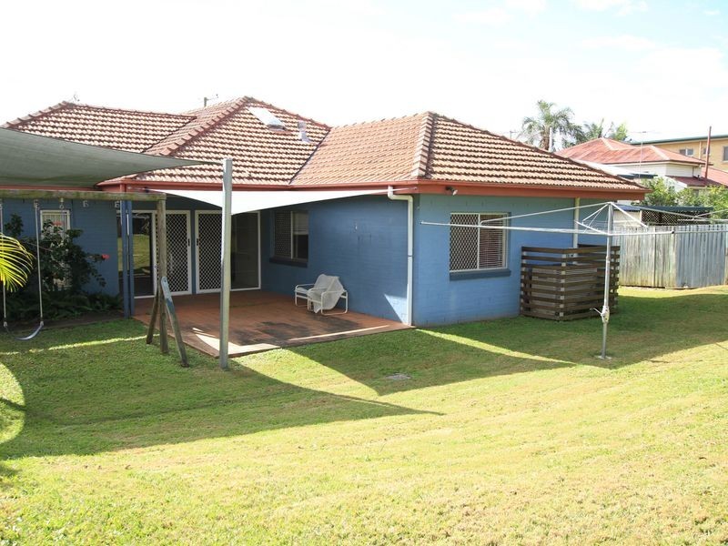 37 Seventh Avenue, Kedron QLD 4031