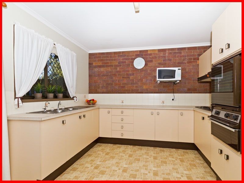 3/5 Quinnia Court, Ferny Hills QLD 4055