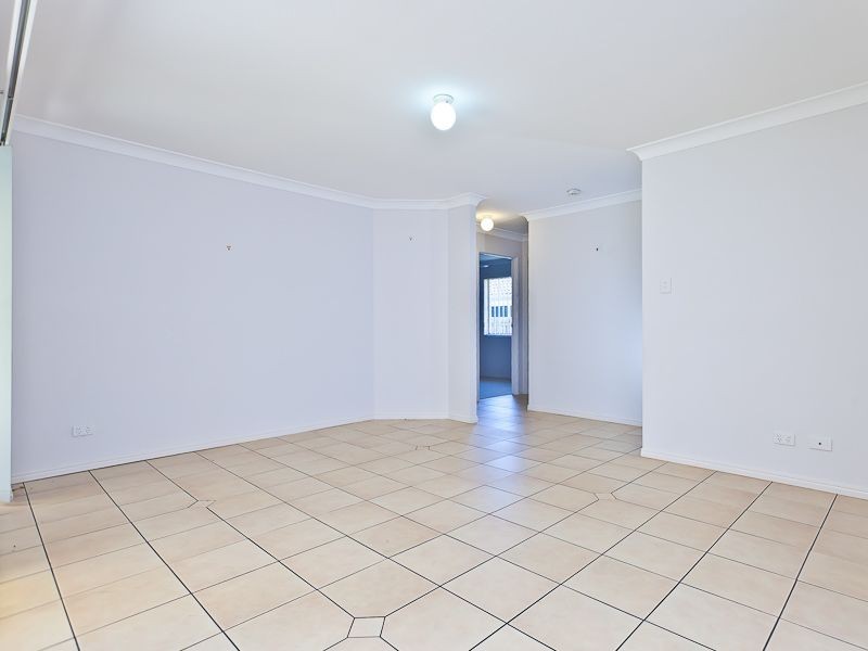 5 Warrigal Place, Arana Hills QLD 4054