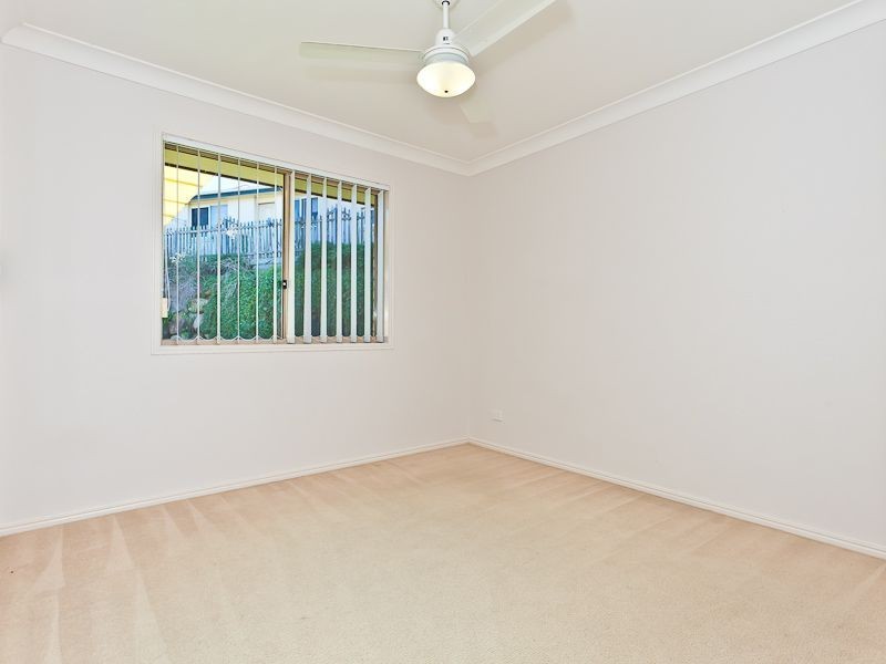 5 Warrigal Place, Arana Hills QLD 4054