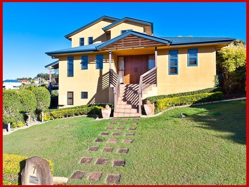 7 Meilland Court, Eatons Hill QLD 4037