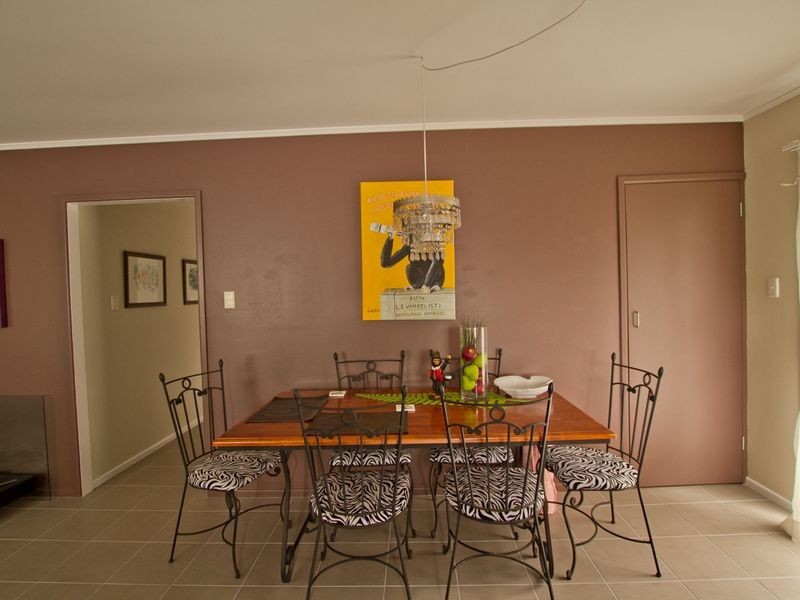 4 Redgrave Street, Stafford Heights QLD 4053