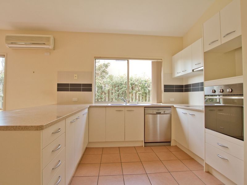 23 Marsh Parade, North Lakes QLD 4509